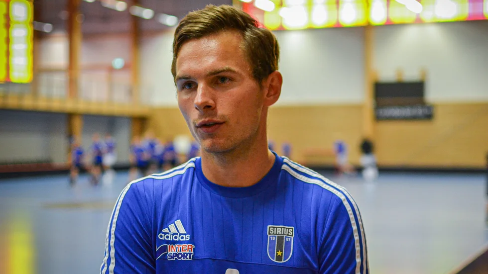 Sirius Carl Kostov-Bredberg tvingas fortsatt att vila och missar premiären mot Falun.