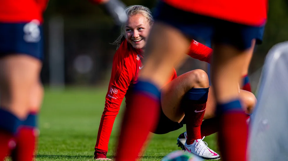 Frida Leonhardsen Maanum gör succé i LFC, två nya mål i lördags, och blir med stor sannolikhet proffs i en större klubb efter den här säsongen.