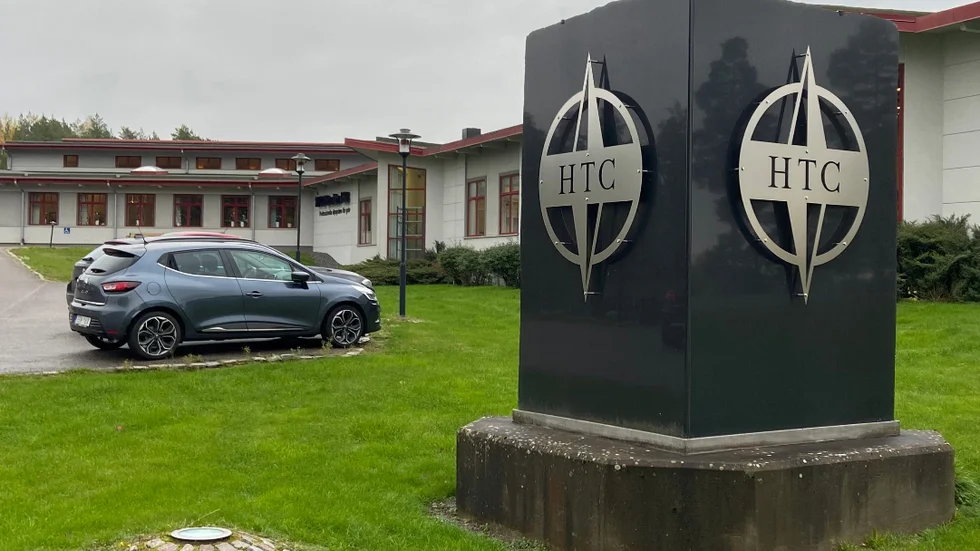 30 personer riskerar att mista jobben när produktionen flyttar från HTC i Söderköping till Bulgarien.