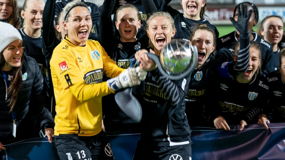 Det är den hårda konkurrensen från allt mer satsande lag som får Göteborgs FC att lägga ner elitverksamheten, tror Annika Grälls ordförande i Elitfotboll Dam. Arkivbild.