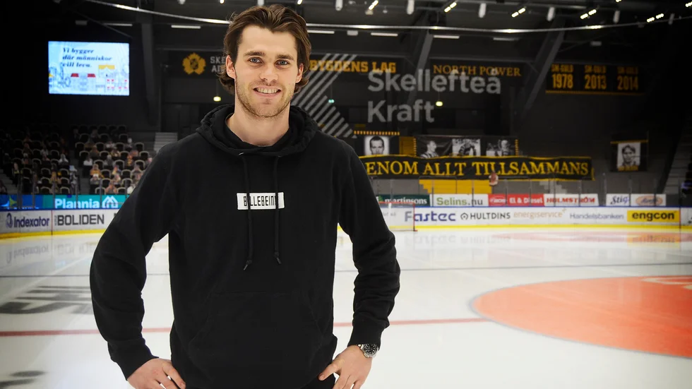 Roland McKeown är på plats i Skellefteå Kraft Arena. "Ska bli underbart att få träffa laget efter jul", säger han. 