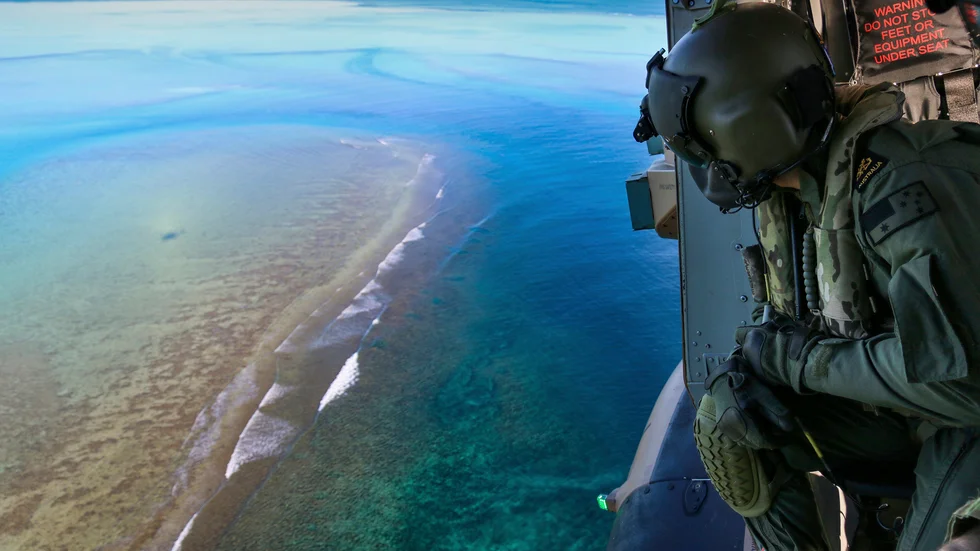 Bild från insatsen som fick bort bomben från Elizabethrevet i Australien.