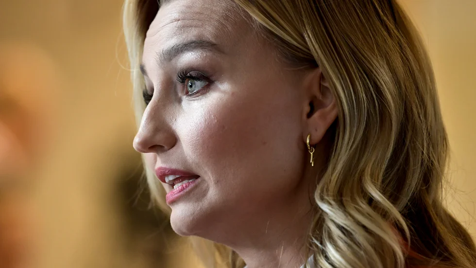 Den senaste veckan har en hel del av Ebba Busch (KD) privata liv kommit upp i media, vilket får en att undra: ska verkligen allt en politiker gör på sin fritid hamna i media?