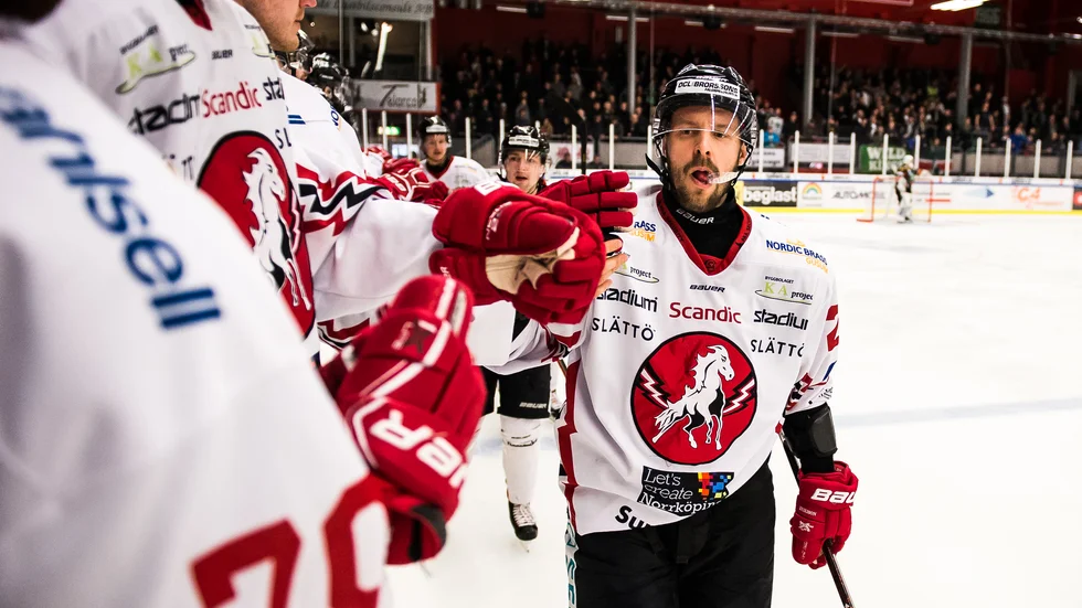Marcus Eriksson fick sätta det avgörande målet för Vita Hästen.