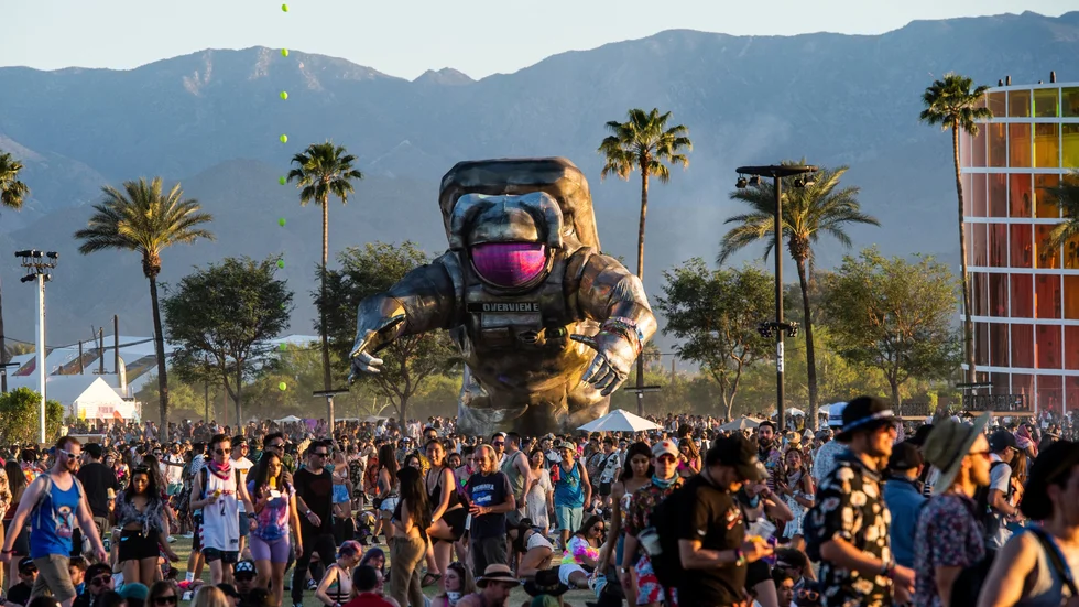Festivalbesökare på den senaste Coachella-festivalen, i april 2019.