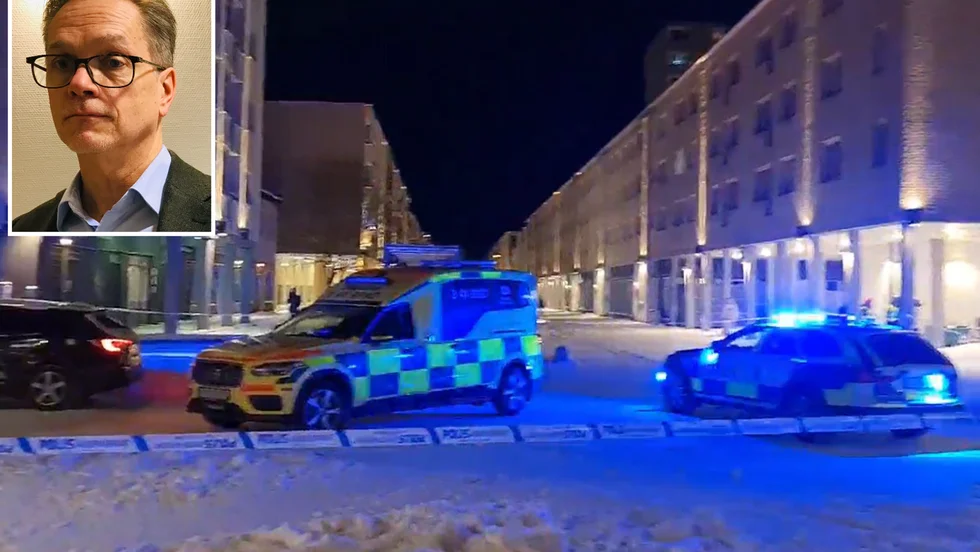 Åklagare Thomas Bergström begärde under tisdagen tre unga pojkar häktade misstänkta för försök till mord i samband med skottlossningen i Nyfors i fredags förra veckan. Men tingsrätten ansåg att bevisningen inte var tillräcklig för ett häktningsbeslut.