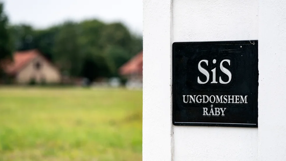 Entré till ett ungdomshem. Arkivbild.