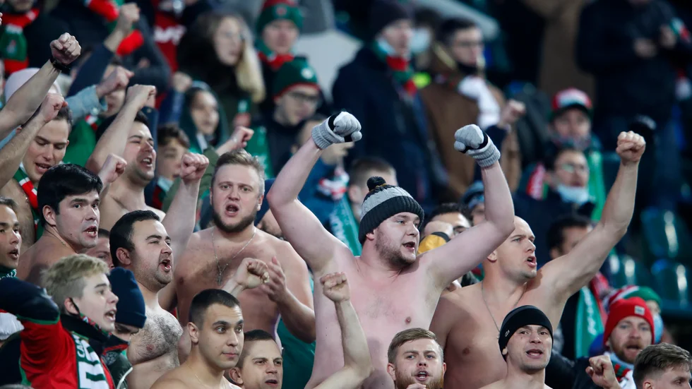 Lokomotiv Moskvas hemmasupportar under CL-matchen.
