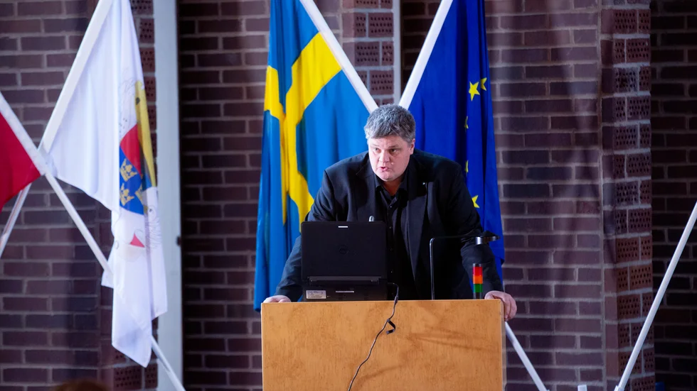 Magnus Häggblad, gruppledare för SD Piteå, förklarade att avgiften till riksorganisationen även kommer den lokala föreningen till godo. 