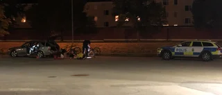 Bilen var full av cyklar – polisen kontrollerade