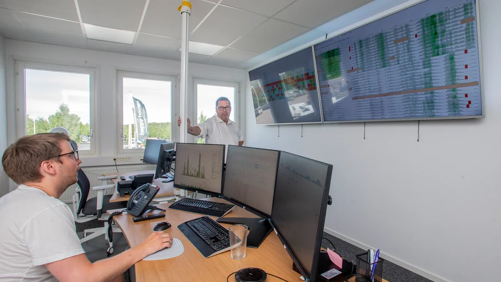W3 energy koordinerar GE:s vindkraftpark i första etappen. "Vi är spindeln i nätet i hela Markbygden", säger Dick Svanborg, till höger. Här med Emil Andersson.