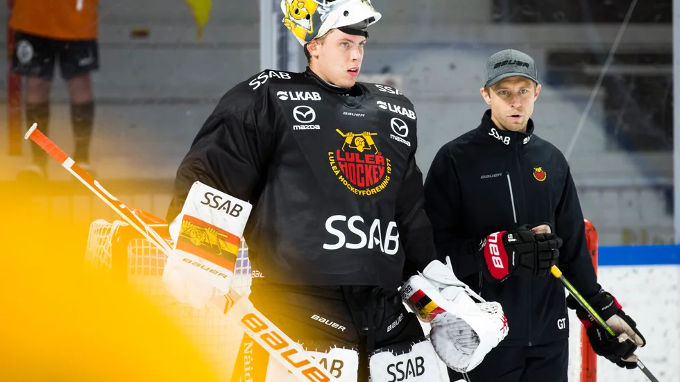 Jesper Wallstedt förstår att Joel Lassinantti går före, men han suktar ändå efter mer speltid.