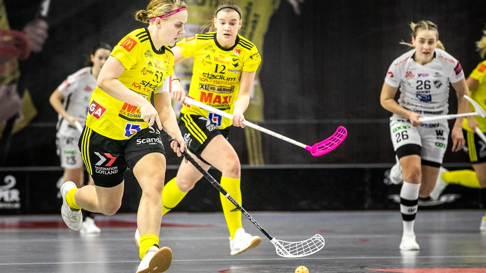 Elin Roos gjorde två av målen när Endre utklassade RIG Umeå.