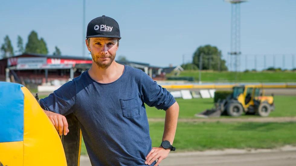Inför sin debut som lagledare för Piraterna har Daniel Davidsson samma känsla som han hade inför dagen innen en premiär som förare. 
Han har dock en hel del mer saker som han måste ha koll på nu.
