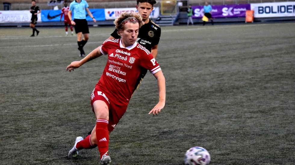 Axel Uddström dominerade på Piteås centrala mittfält