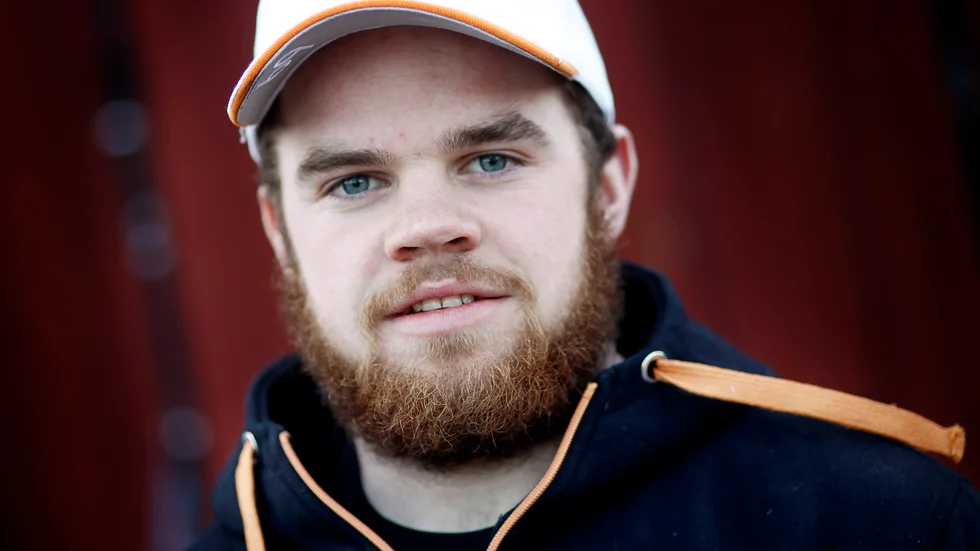 Speedwayföraren Daniel Henderson har under helgen genomgått en opereration på Karolinska Universitetssjukhuset i Solna.