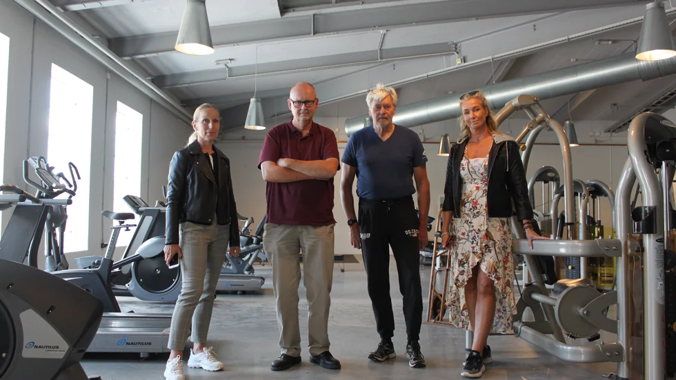 Marina Karlsson, ordförande i Hälleforsnäs bygderåd, Arne Fältin vd Unikabruket, Lasse Heintz från Nyckelgym och Ann-Louise Alm också från bygderådet.