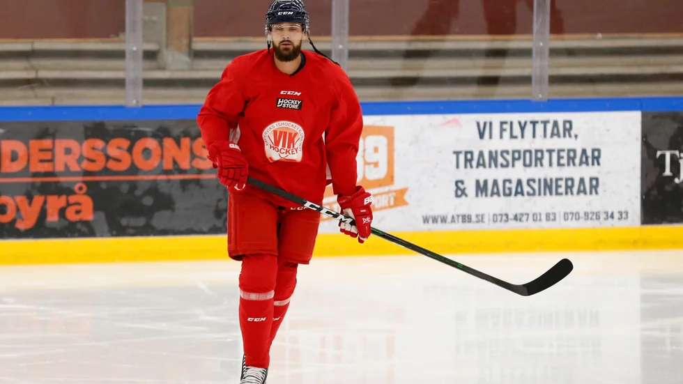 VIK har utesett Joakim Hagelin till lagkapten.