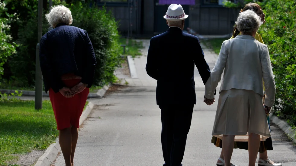 Männens pensioner är högre än kvinnornas i Sverige.