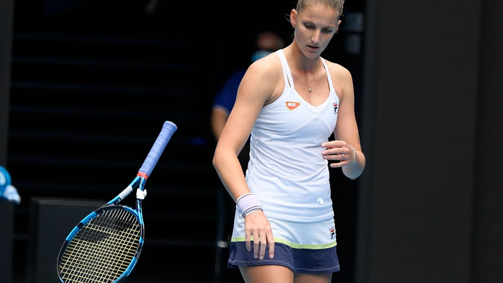 Karolina Pliskova kastade racketen i frustration.