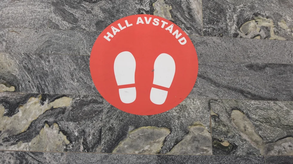 Skribenterna har tröttnat på anhöriga som inte följer restriktionerna.