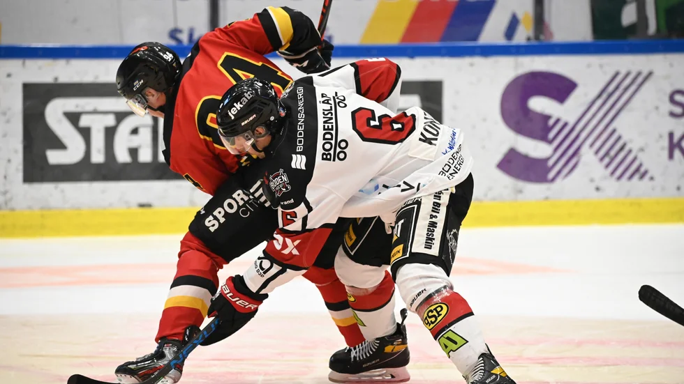 Jacob Sundin i kamp med en Kirunaspelare. Lejon hade inte marginalerna med sig och föll tungt med 3–5.