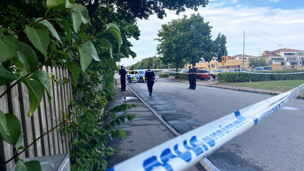 Avspärrning efter skjutning i stadsdelen Gränby i Uppsala.