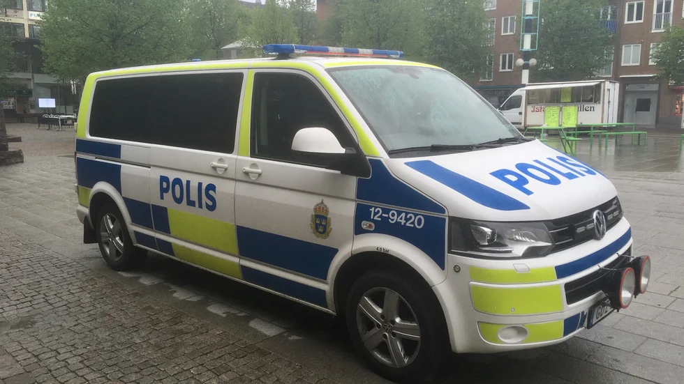 Polisen kunde på tisdagskvällen, kort efter händelsen, gripa den misstänkte rånaren i centrala Skellefteå. 