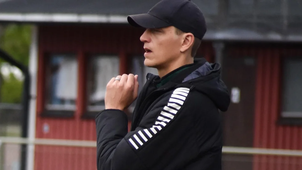 Jerker Einarsson, som tidigare tränat Hultsfreds FK, är redo för match mot Vimmerby IF med sitt Myresjö/Vetlanda.