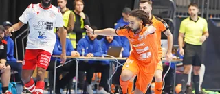Ayoub Abassi tvåmålsskytt när AFC vände och vann