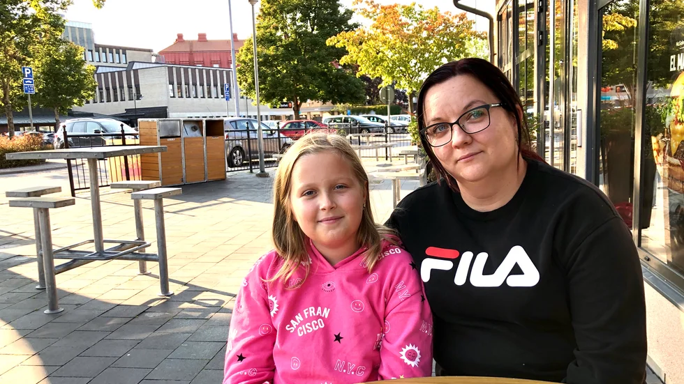 Anneli Karlsson och dottern Natalie Karlsson är besvikna på hur McDonald's hanterade en incident för några dagar sedan.