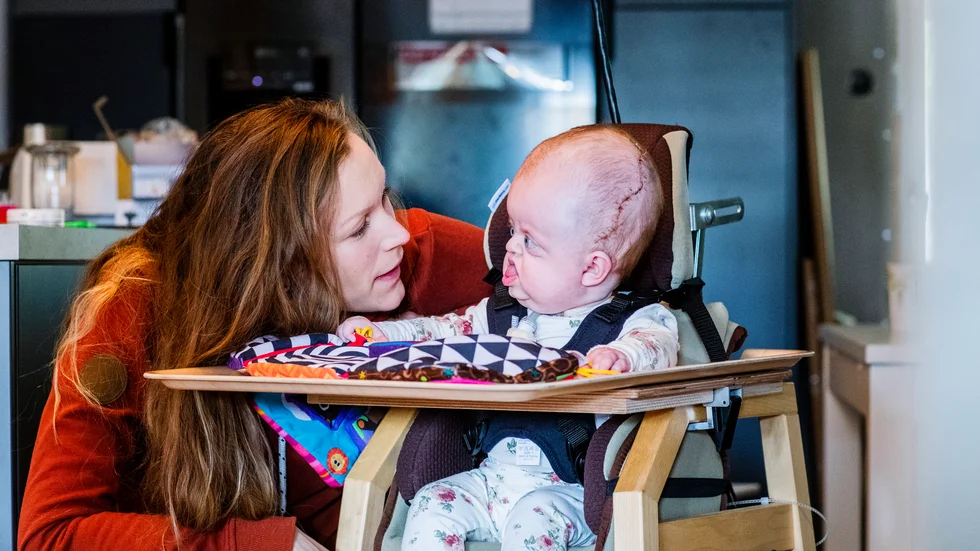 ”Vi kommer att behandla Maylie som våra andra barn. Vi kommer att älska, peppa och skälla på henne”, säger Ida vars önskan är att Maylie får ett lyckligt liv.xt