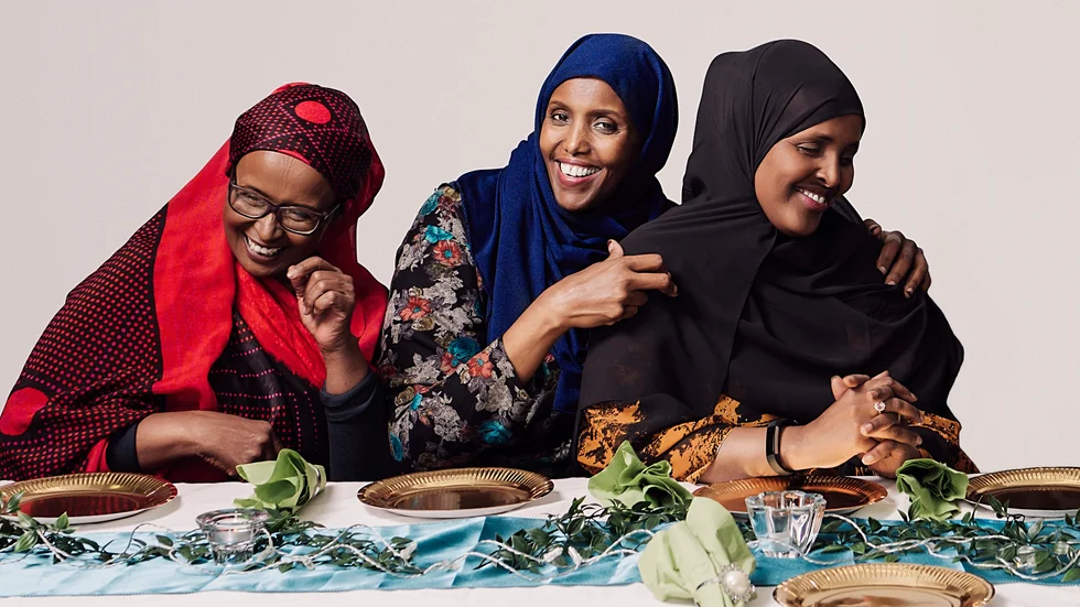 I filmen "Dumar", som har premiär på Moderna Museet i Stockholm den 19 september, får man lära känna Fadume Jama, Kin Gurhan Mohamed och Ayaan Mohammud, som delar med sig av sina berättelser. Pressbild.