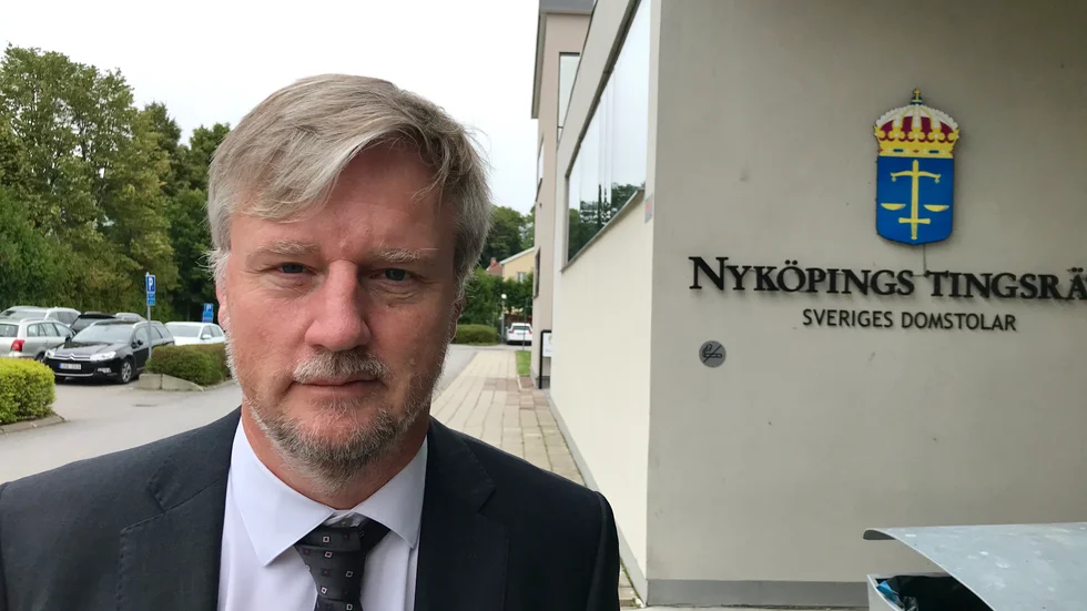 "Det är lätt att skjuta en kille i tjänsteleden som inte haft rätt förutsättningar", säger kammaråklagaren Jan Olof Andersson.