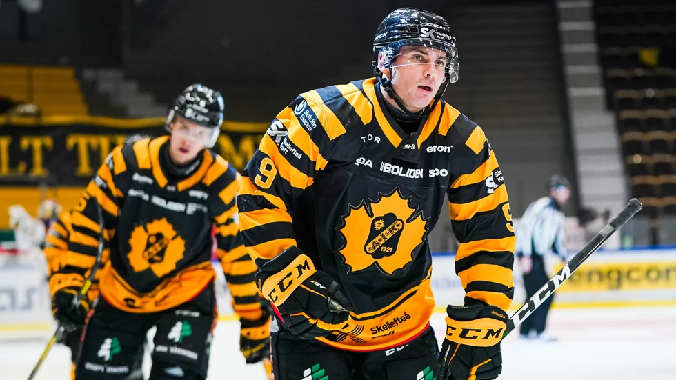 Darren Nowick stack ut i dagens match för AIK.