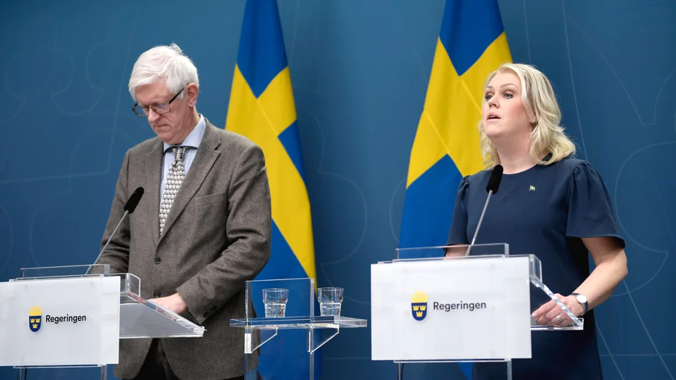 Johan Carlson, generaldirektör Folkhälsomyndigheten, och Lena Hallengren (S), socialminister. 