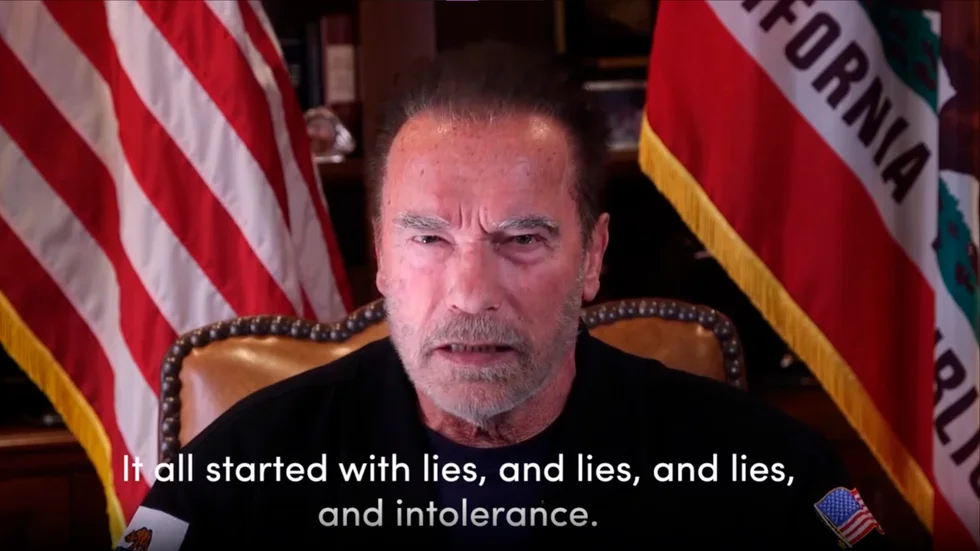 Arnold Schwarzenegger beskriver Donald Trump som en misslyckad ledare.