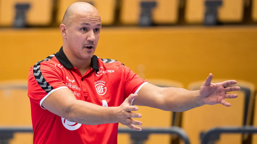 Zoran Roganovics Montenegro blev snuvat på EM-kvalmatcherna mot Sverige.