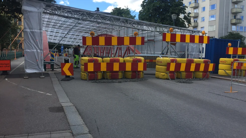 Busstrafiken leds om via Luthagsleden medan Haglunds bro är avstängd.