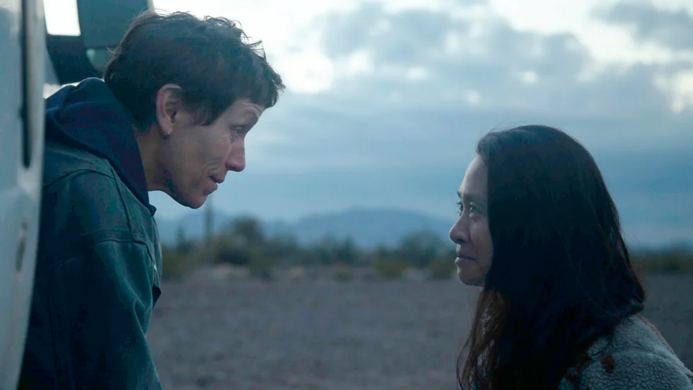 Chloé Zhao regisserar Frances McDormand i "Nomadland". Arkivbild.