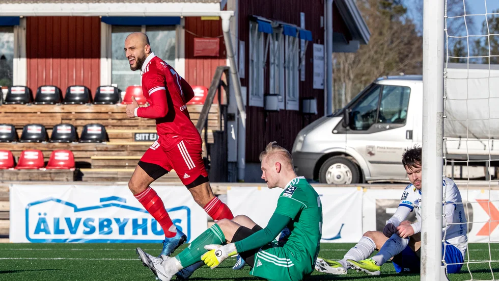 Pashang Abdulla kvitterade till 1-1 och har nu gjort två mål på två matcher mot IFK Luleå. På stopptid var PIF-anfallaren dessutom centimeter från att avgöra.