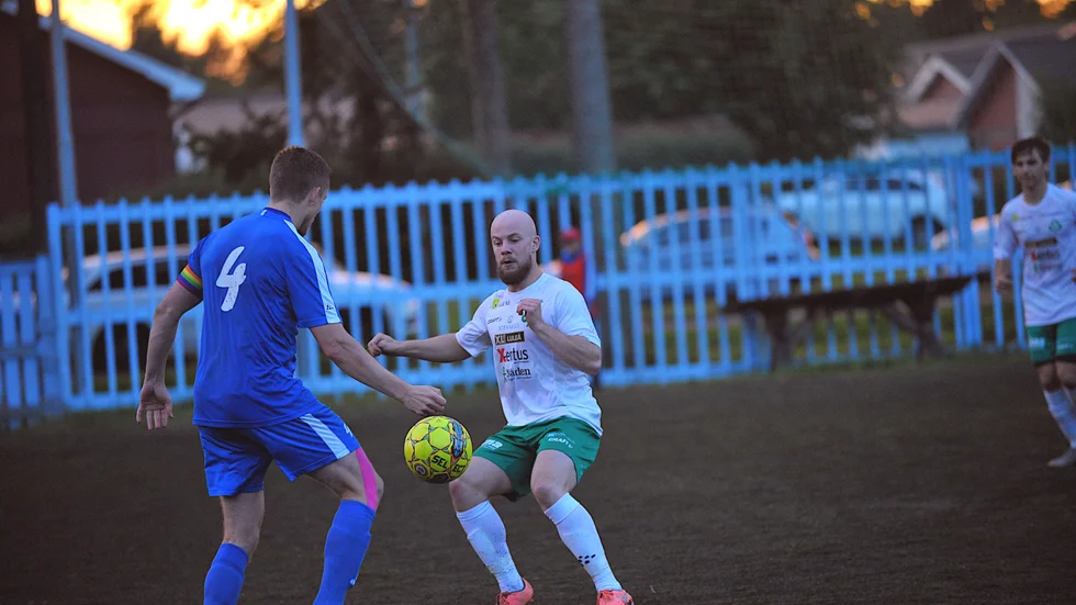 Bergnäsets AIK tar hem division 3, tror krönikören Herman Öberg.