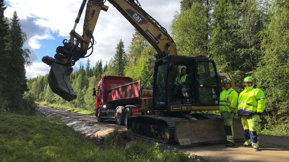 Arbetet med väg 920 kommer att fortgå några veckor till enligt Charlotta Olofsson på Trafikverket.