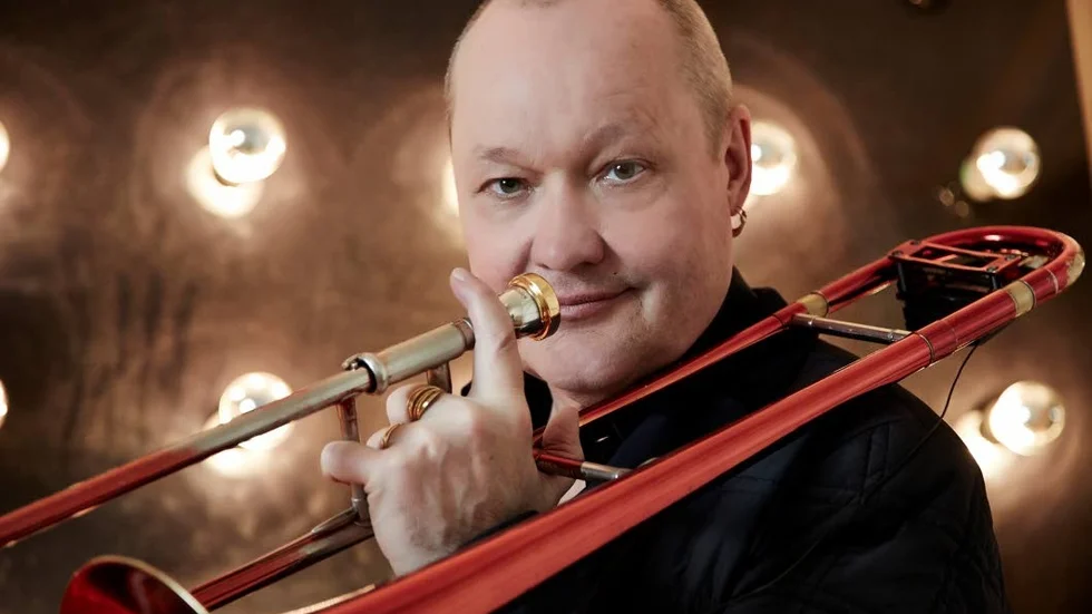 Trombonisten Nils Landgren har gästat Gotland flera gånger tidigare. Nästa år kommer han för att medverka i den jubileumskonsert som arrangeras på Wisby Strand den 10 maj.