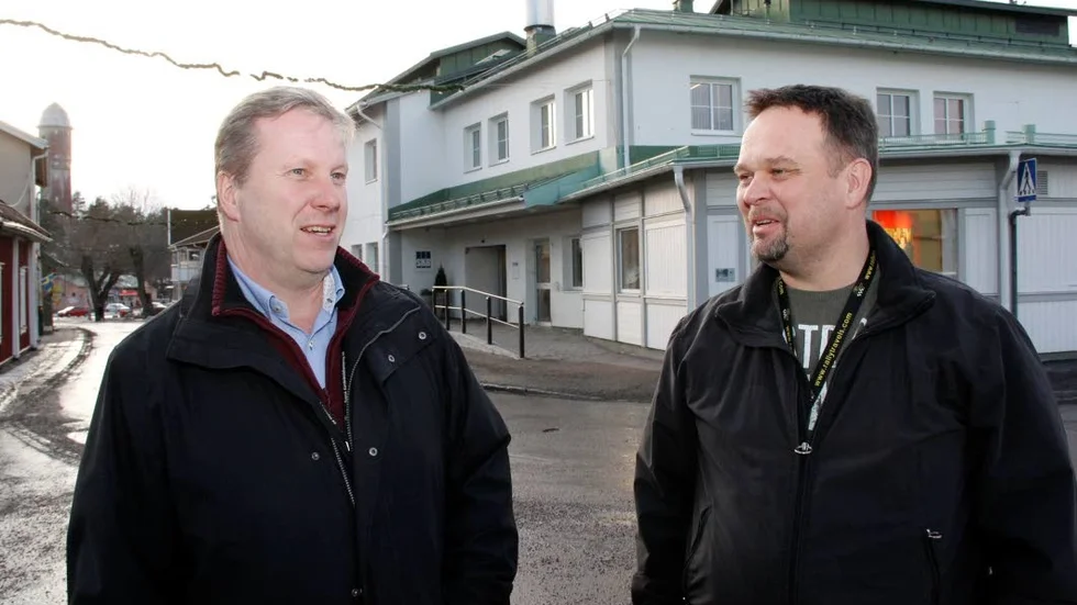 Långvariga problem. Företagsledningen har  haft svårt att ta till sig av kritiken, trots fackliga påstötningar. Det säger Bo Johansson (t v) på fackförbundet Ledarna. Här vid SKB:s Östhammarskontor med huvudskyddsombudet Roger Ingvarsson.