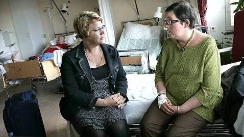 Susanne Svahn, verksamhetschef för Uppsala Care, och patienten Rita Knutsen-Kvien.