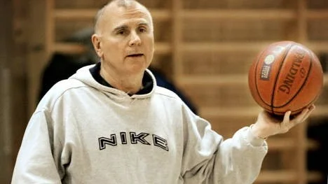 Uppsalas coach Wally Smith ser framemot fredagskvällen.