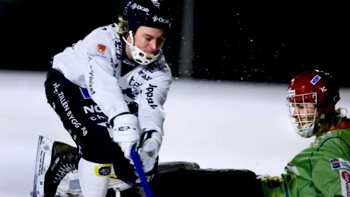 Mayborn gör 1-0 för Sirius.