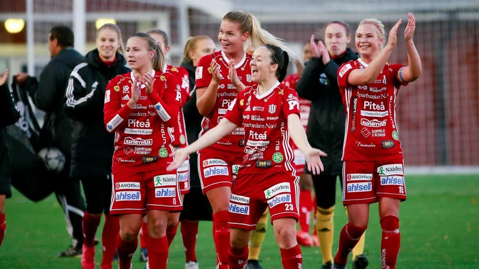 Piteå åker en dag tidigare än vanligt till helgens bortamatch mot  Kalmar, men enligt tränare Stellan Carlsson så handlar det inte om något taktiskt.