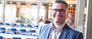 SD-spöket splittrar M: "Samtala med dem"